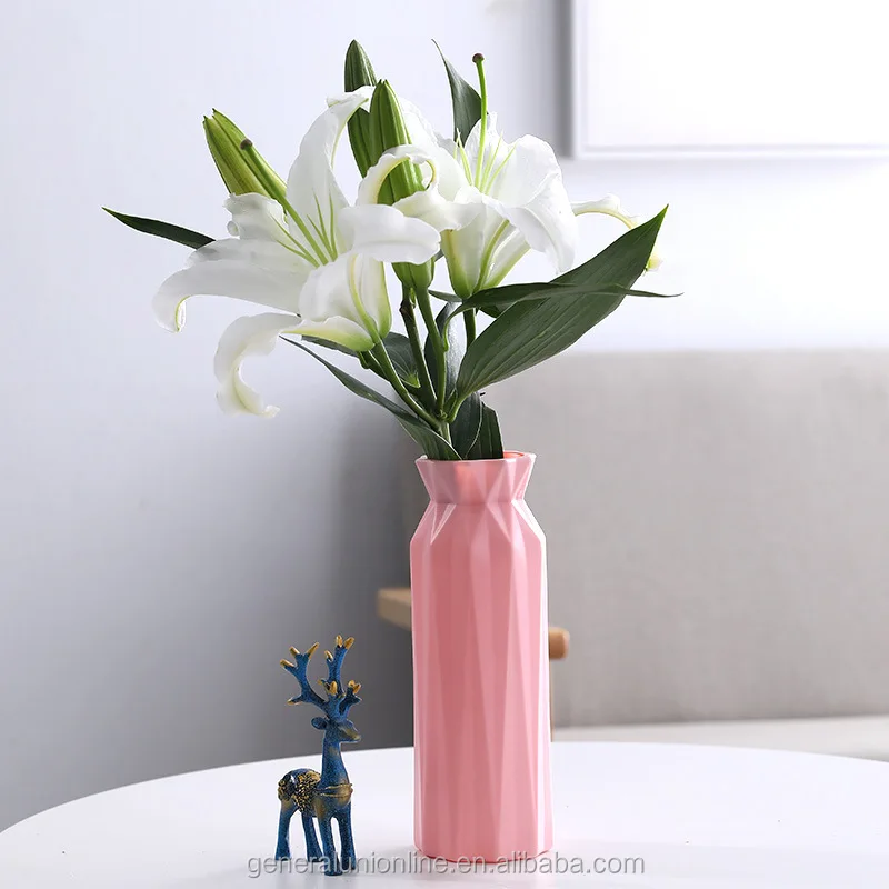 Yiwu Vases New Design Nordic Style  Plastic Vases Colorful Flower Vase for Hotel Home Decoration