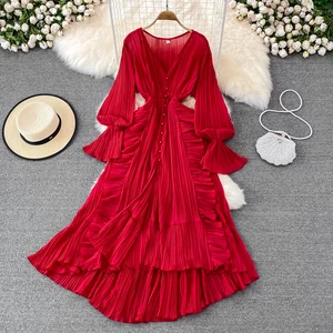 Boutique Wholesale 2026 Spring Seaside Holiday Ruffle High Waist Slim V-neck Dress Desert Tourism Red Big Hem Dress