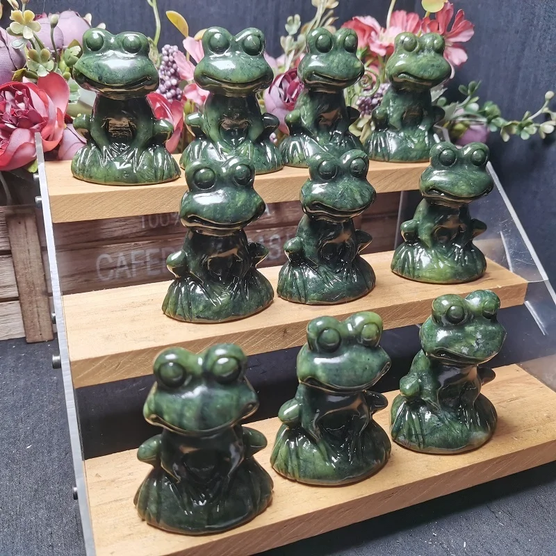 New Arrived Crystals Carving Craft Xiuyu Cute Frog Xiuyan Jade 6cm Frog Ornaments