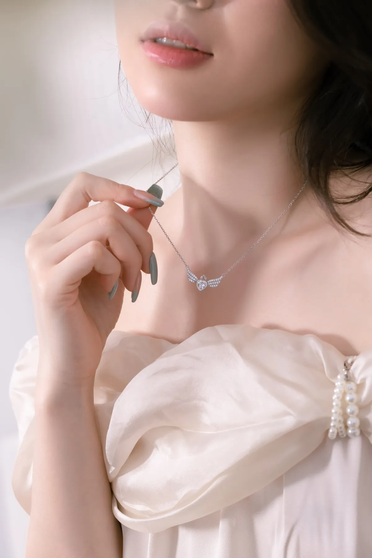 KAKODIY Luxurious Cute Pure 925 Sterling Silver Zircon Zirconia Necklace 18K Gold Plated Pink Heart Shape Horn Wings Pendant Women's Necklace detail 4