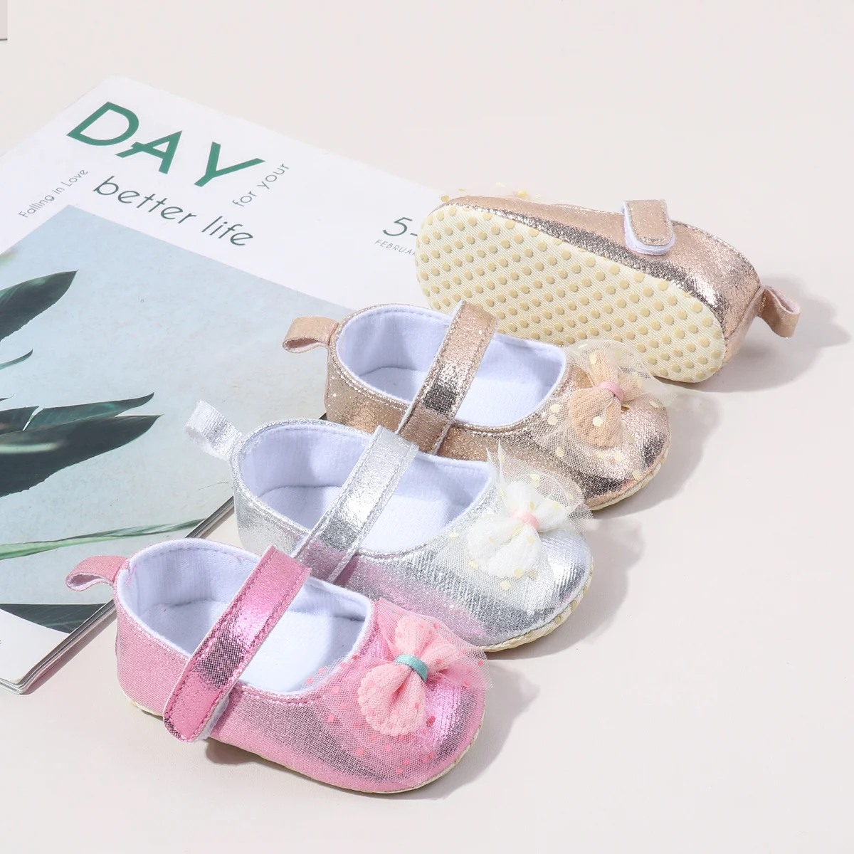 Hot Selling Bling Design Soft Sole Cheap Baby Girl Shoes Newborn Infant Shoes for Girls