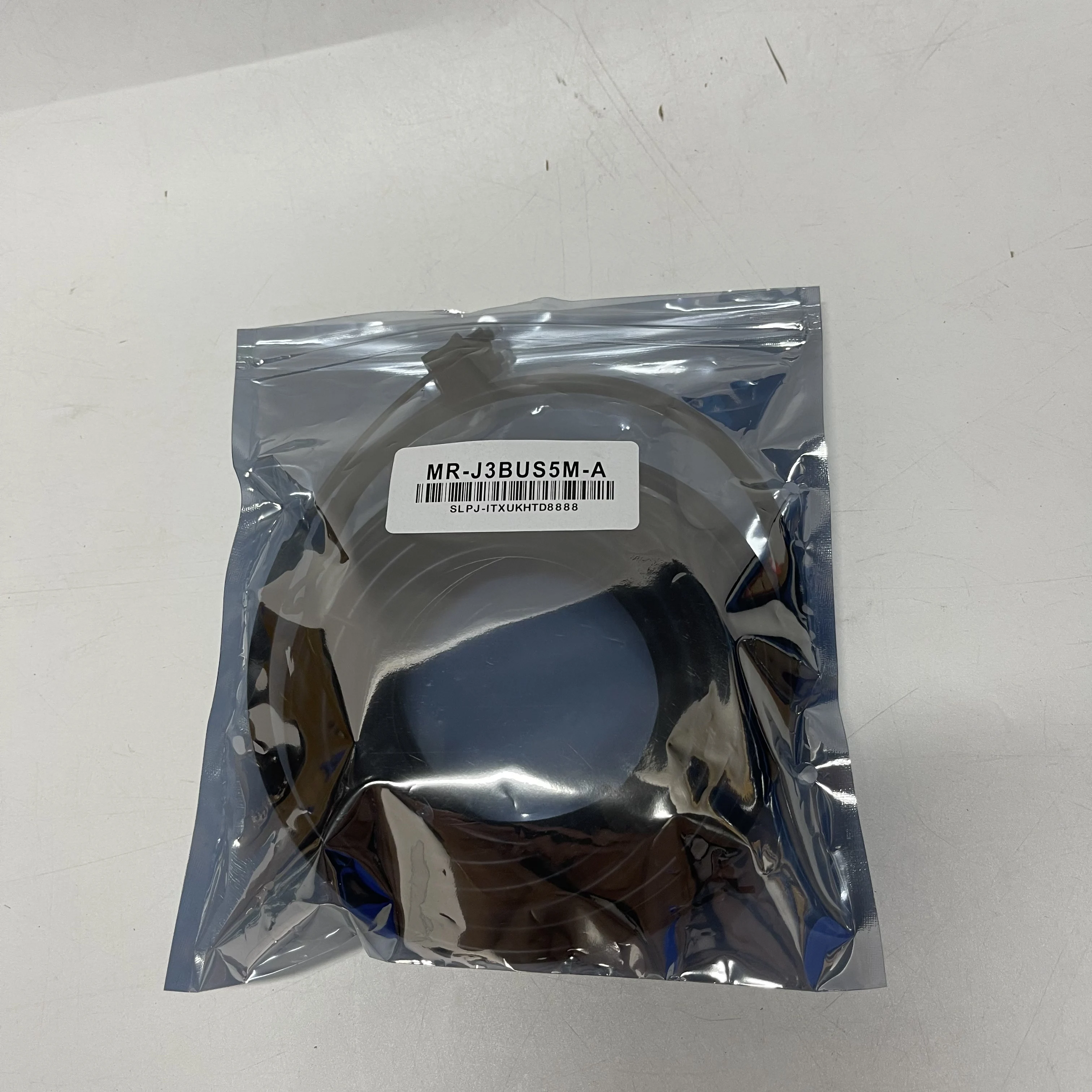 Mitsubishi Servo Bus Cable MR-J3BUS5M-A Mitsubishi Servo Bus Cable MR-J3BUS5M-A