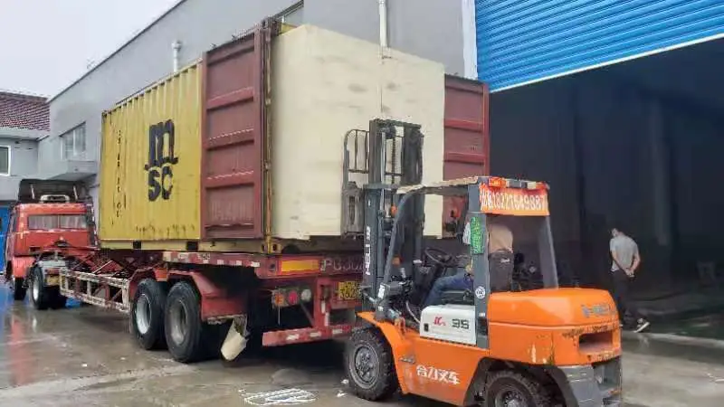 
 Полностью растительный автоматический Молочный Сок с использованием небольшого UHT лабораторного пастеризатора  