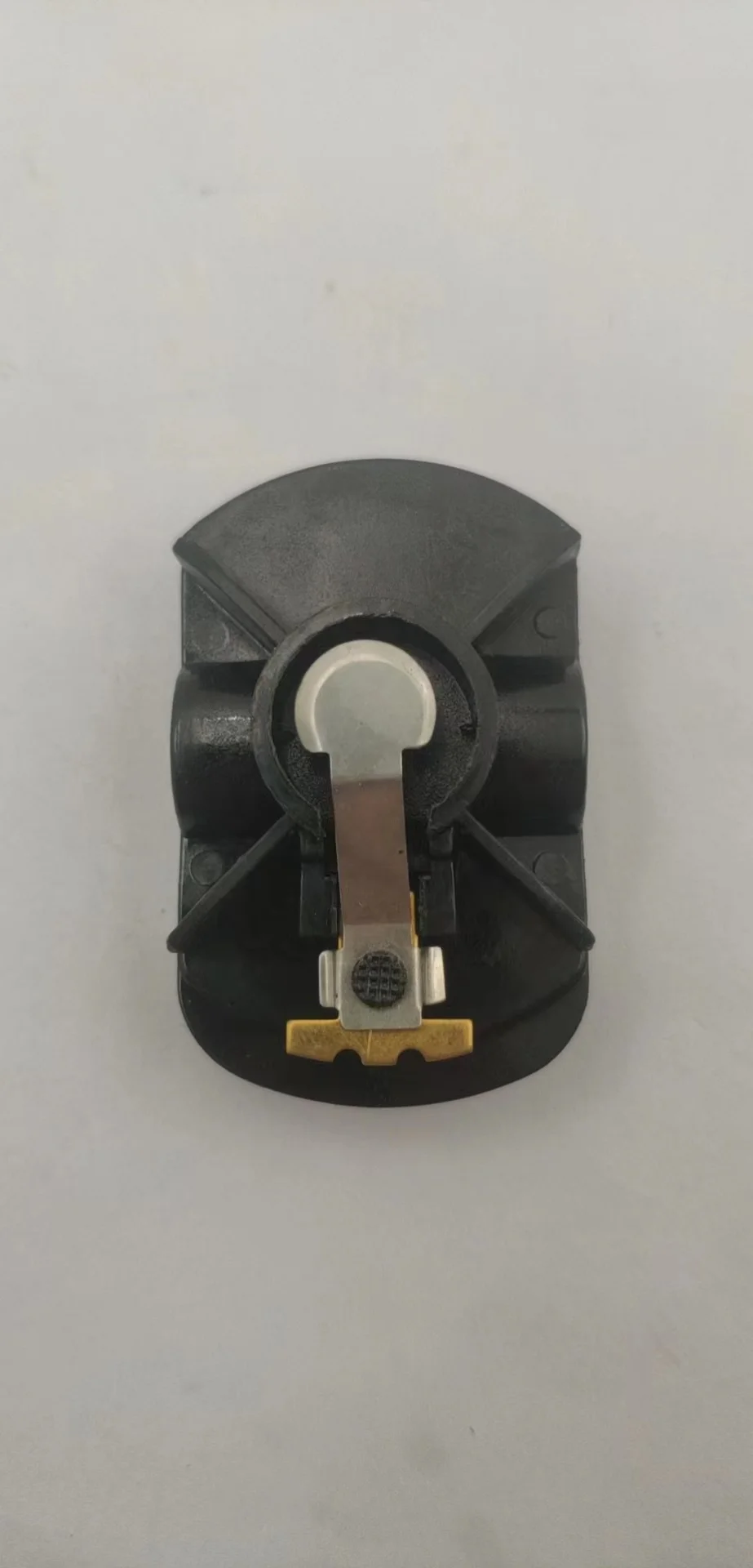 Professional Manufactory Engine  Distributor Rotor Fits Suzuki Carry Every DB51T DD51T DE51V DF51V F6A OEM 33310-70B50
