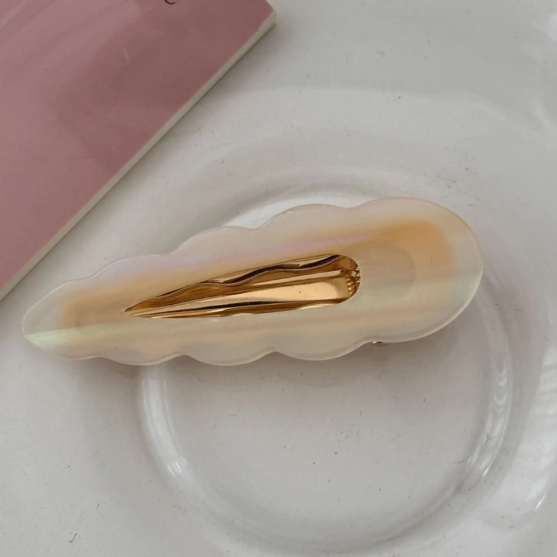 Заколка для волос из акрилового ацетата