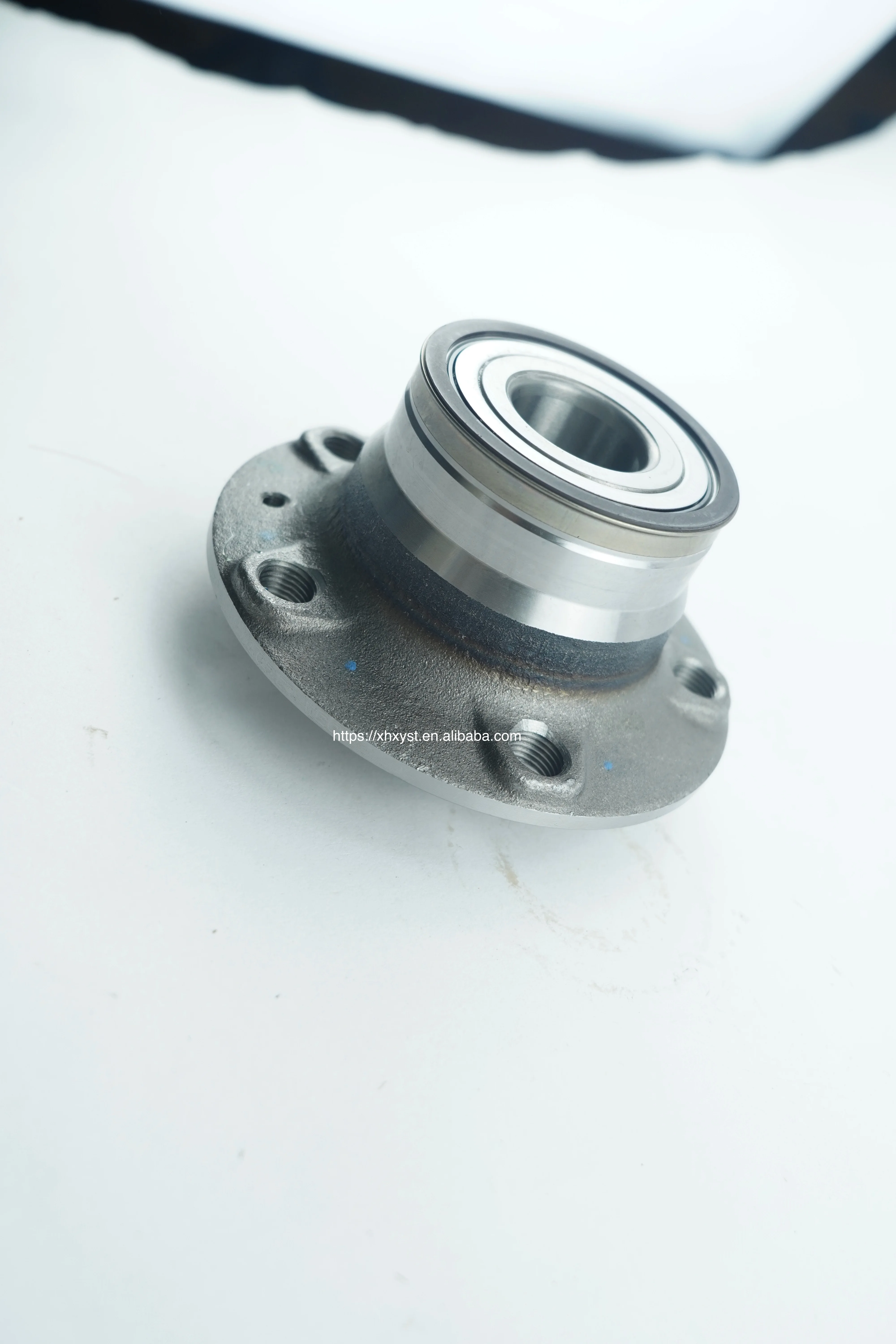 Rear Wheel Bearing Unit Shaft Head Assembly 10122856 Suitable for Roewe I6 MG6