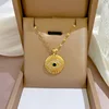 Colgante de cobre con cadena de acero titanio F136
