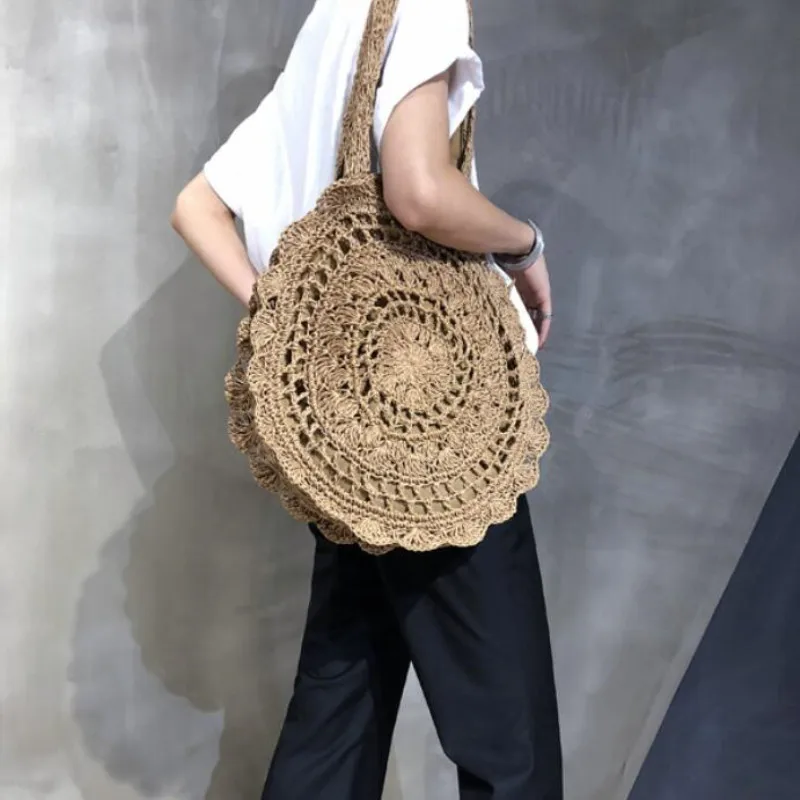 Source 2022 Round Macrame Straw Beach Bag Women Vintage Boho Rattan Summer  Vacation Sling Bags on m.