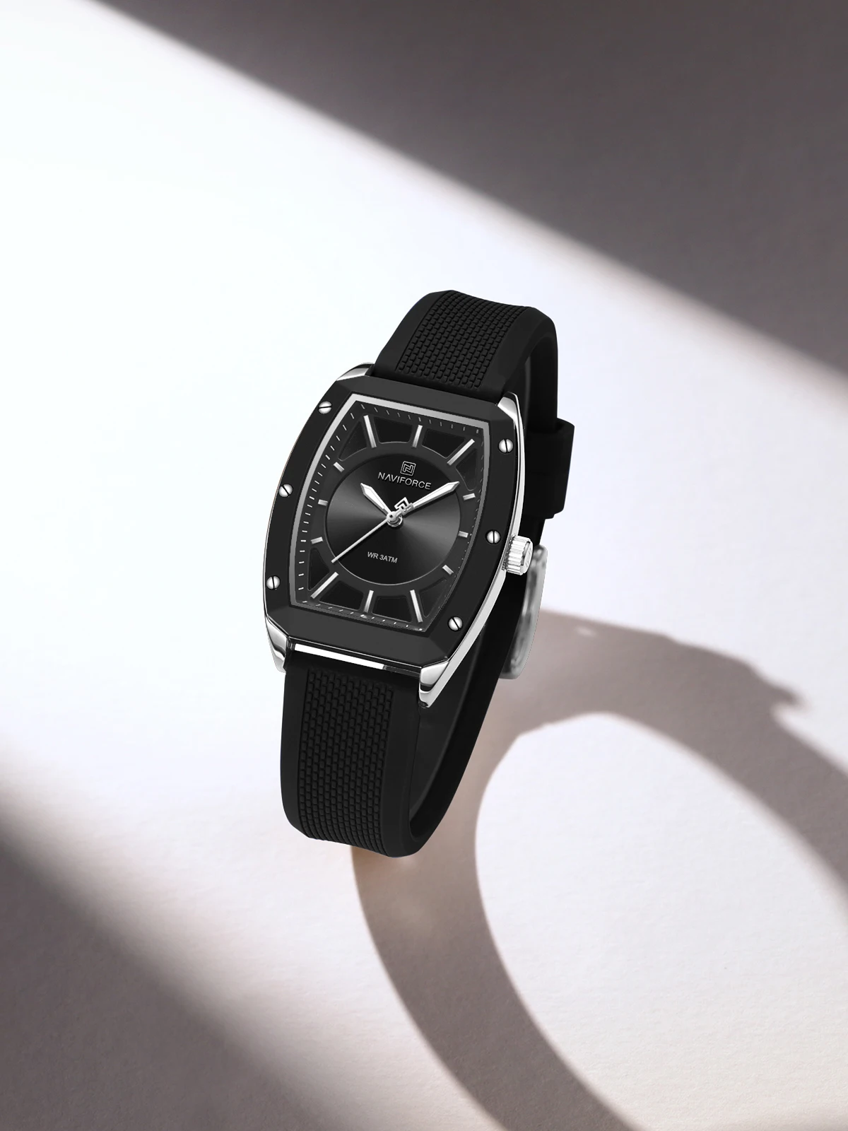 NAVIFORCE 5049 Watch Women Elegant Fashion Quartz Watches Silicone Strap Sports Ladies Watch Big Dial Waterproof Wristwatch