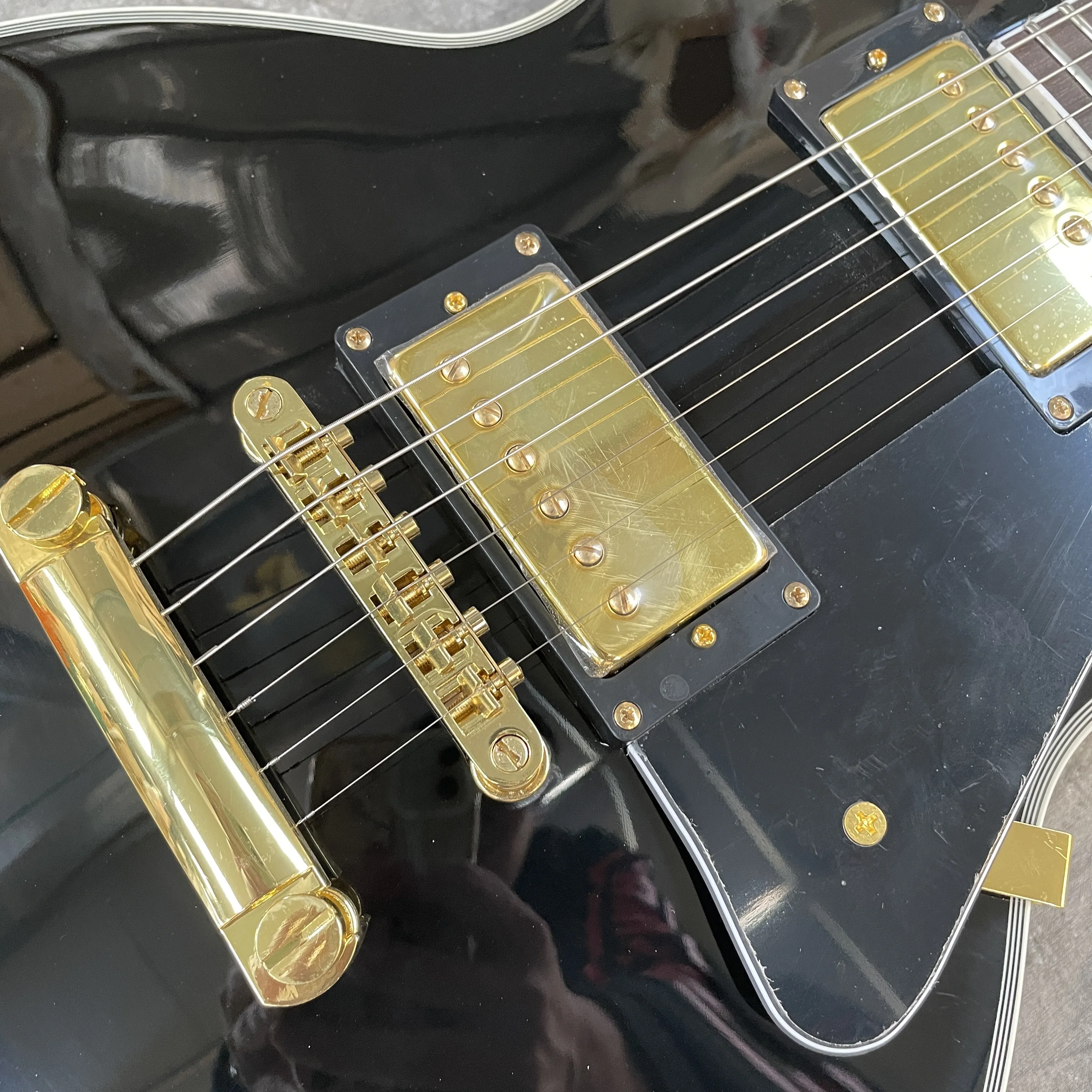 BLACK LP OEM Custom Guitar Electric High Quality Electric Guitars Made in China