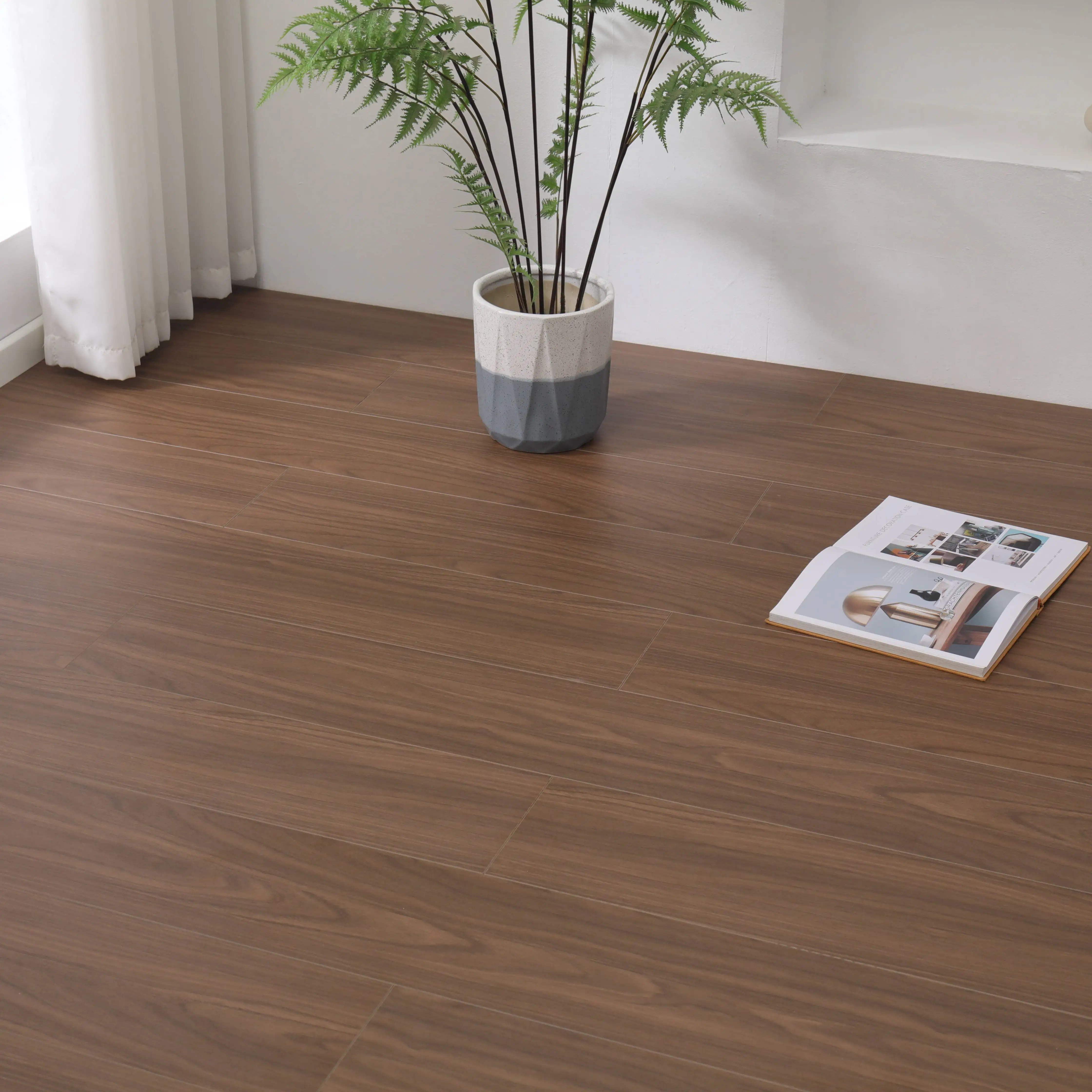 Household Engineered Hardwood Flooring15mm Waterproof and Wear-resistant