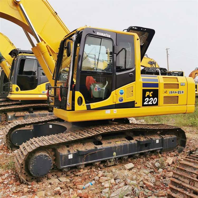 Original Japan Komatsu PC220 Excavator 22 Ton Crawler with 23 KG Operating Weight and 1 Bucket Capacity