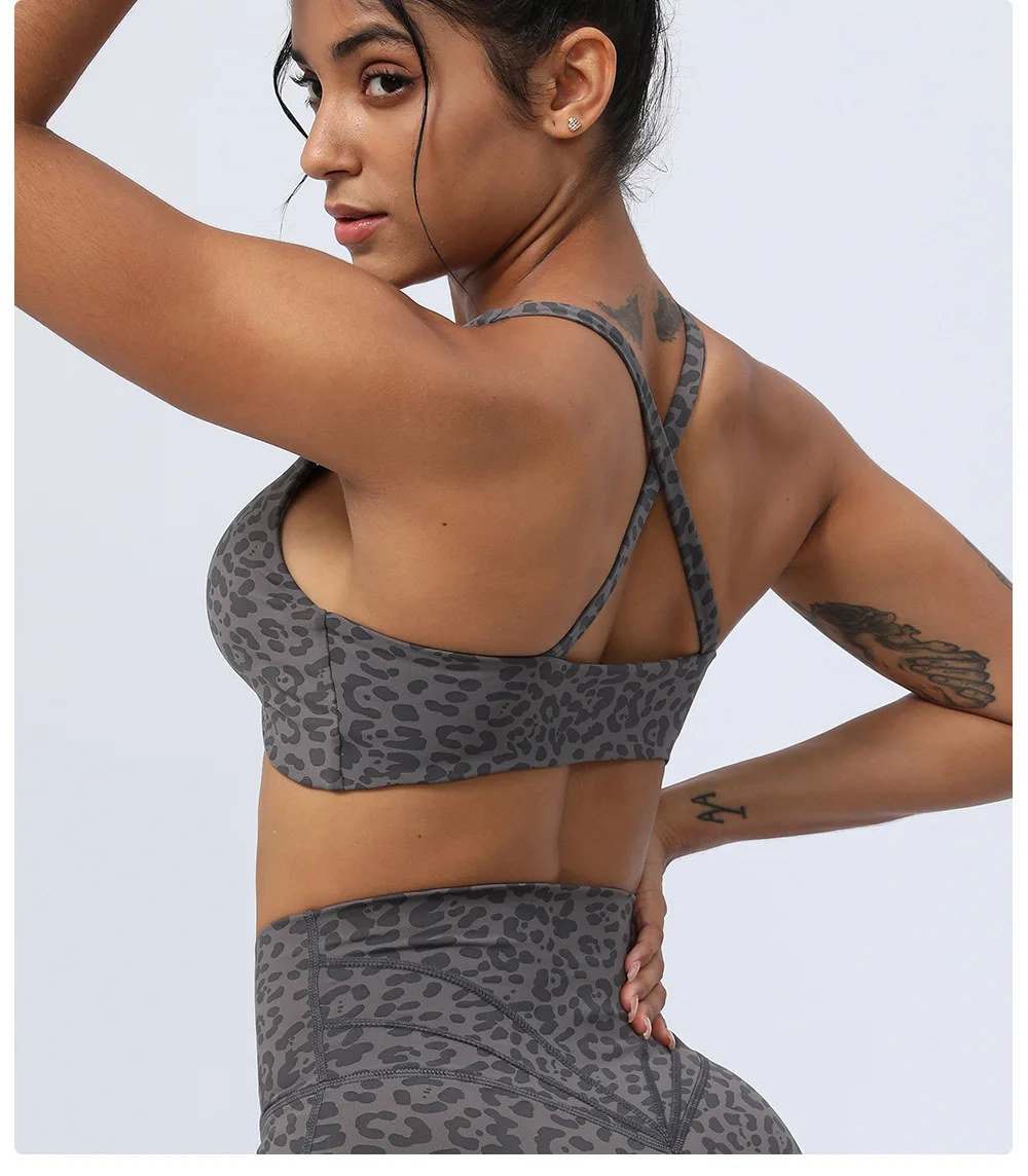 product new style leopard print yoga gym wear for women with twist and beautiful back fitness underwear outdoor running yoga sports bra-62