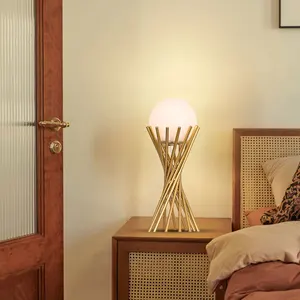 Wholesale New Design Gold Metal Table Lamps Luxury Modern for Bedroom Desk Lamp