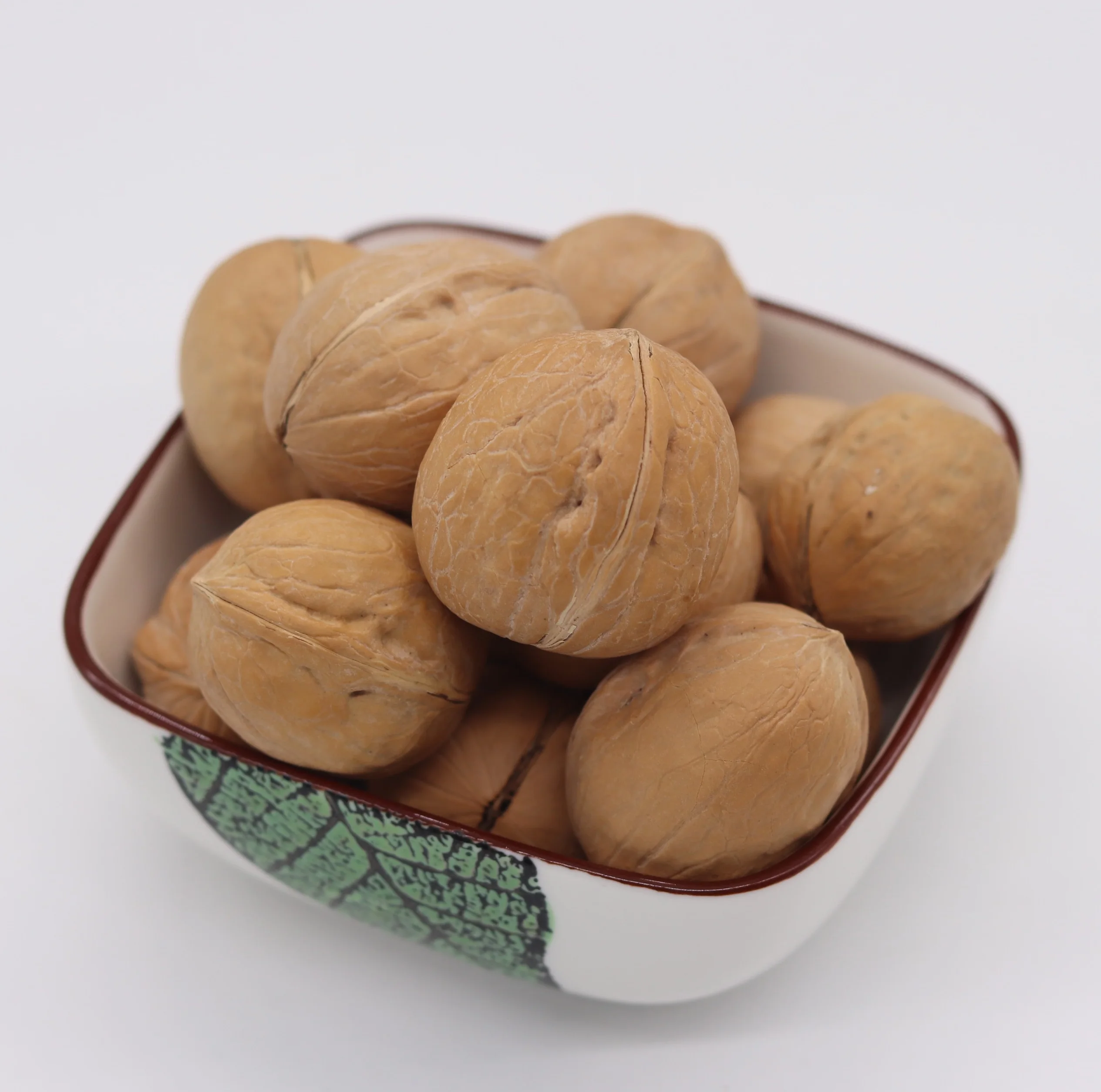 Quality guaranteed cheap wholesale bulk snacks with fried thin-skinned walnut