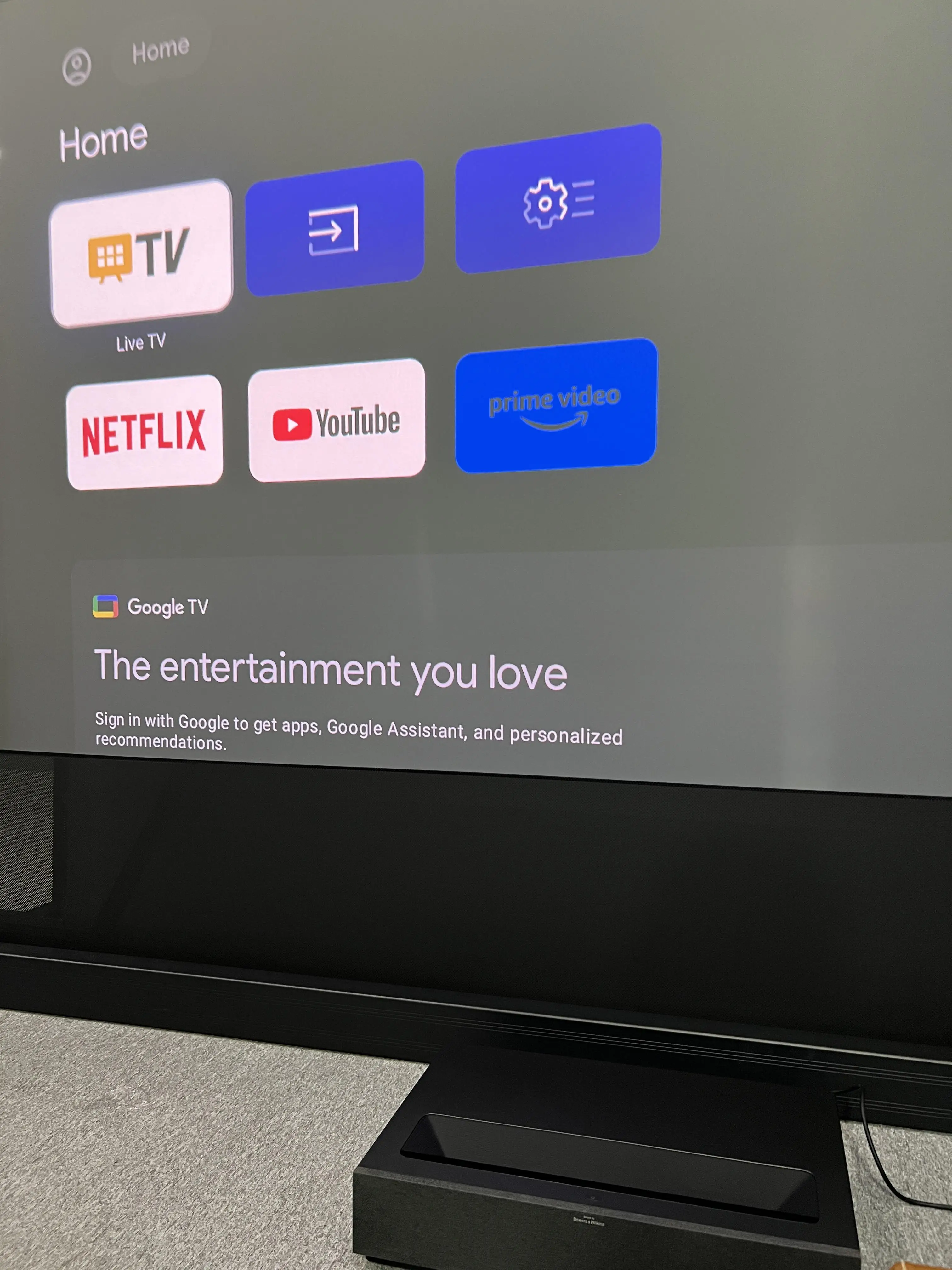 New Upgrade Formovie Thteater Premium Google TV Beamer Smart Home Cinema 2200 ISO Lumens 4K Laser Ultra Short Throw Projector