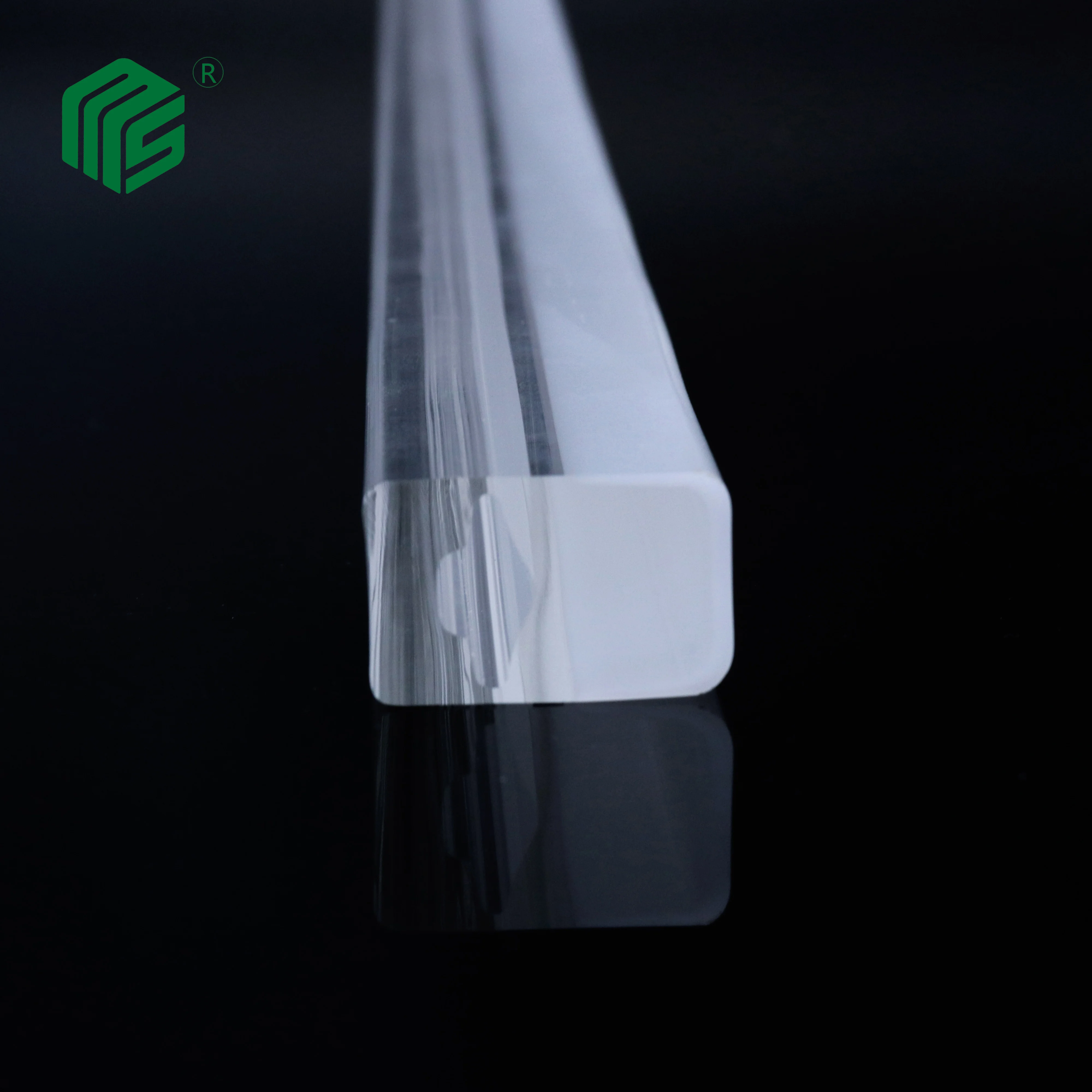Good Quality Led Light Diffuser Optical clear and Milky PMMA Acrylic Large Linear Lenses