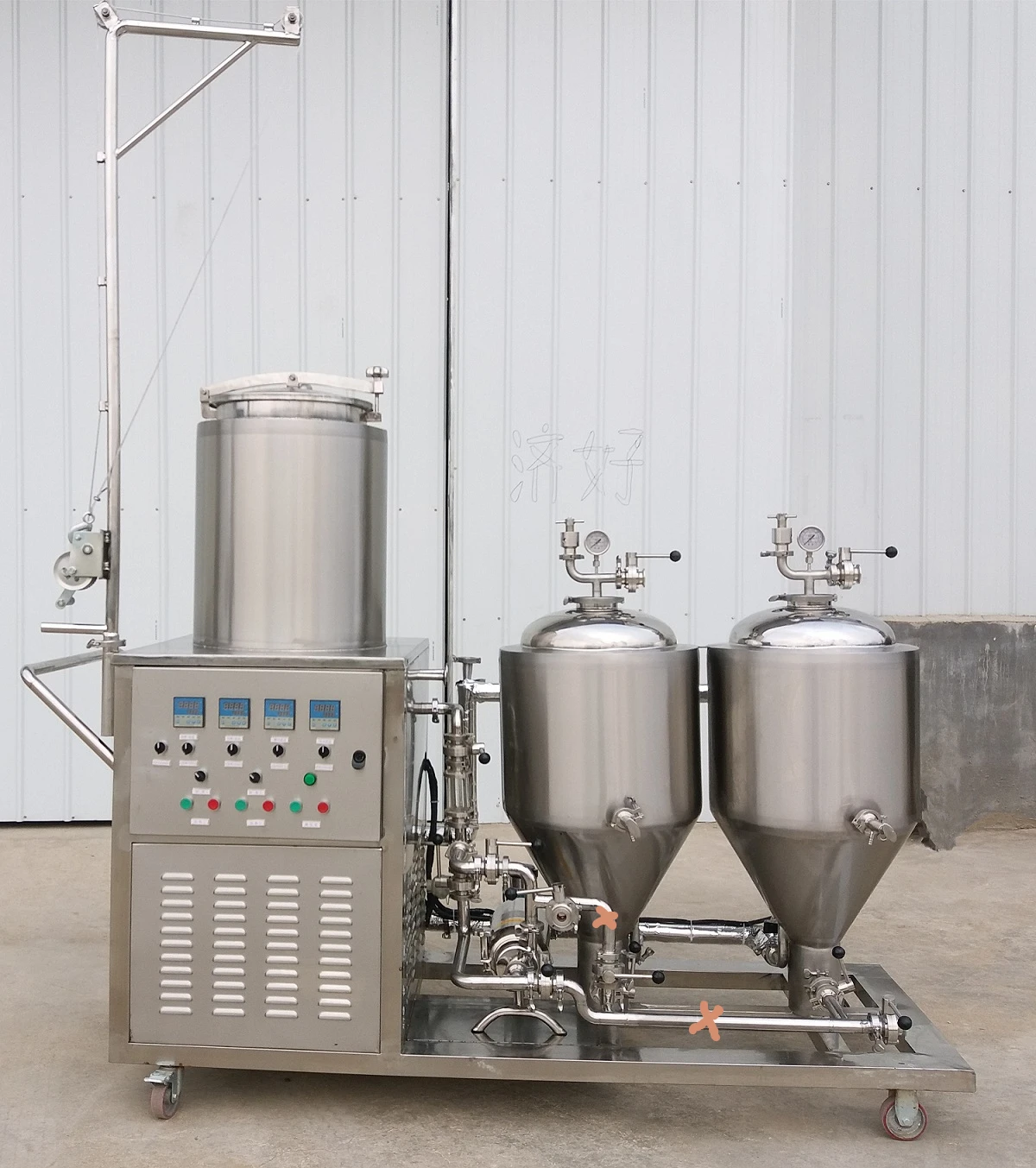 50lt Small Allinone Beer Brewery Plant Equipment For Bar Restaurant