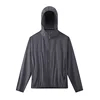 Gris oscuro