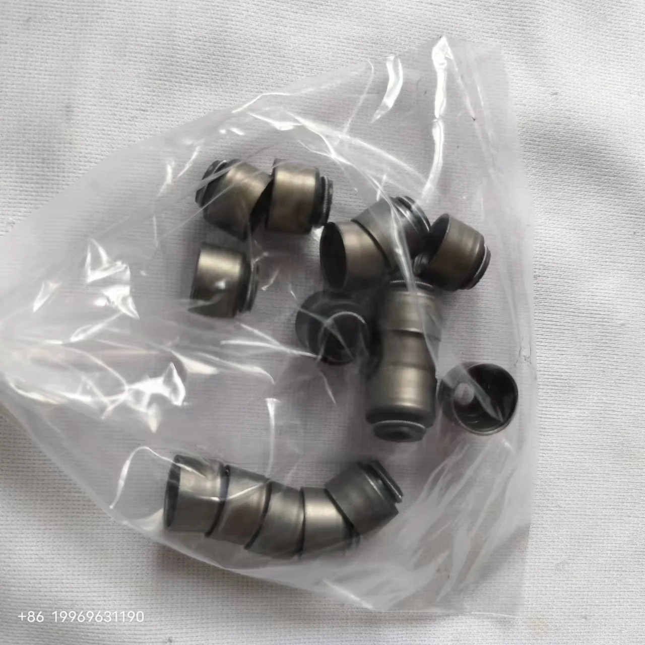 Valve Stem Seal for Toyota 2C 3C Engines - Zuyiko 90913-02116