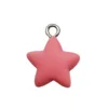 Estrellas esmeriladas de resina roja rosa