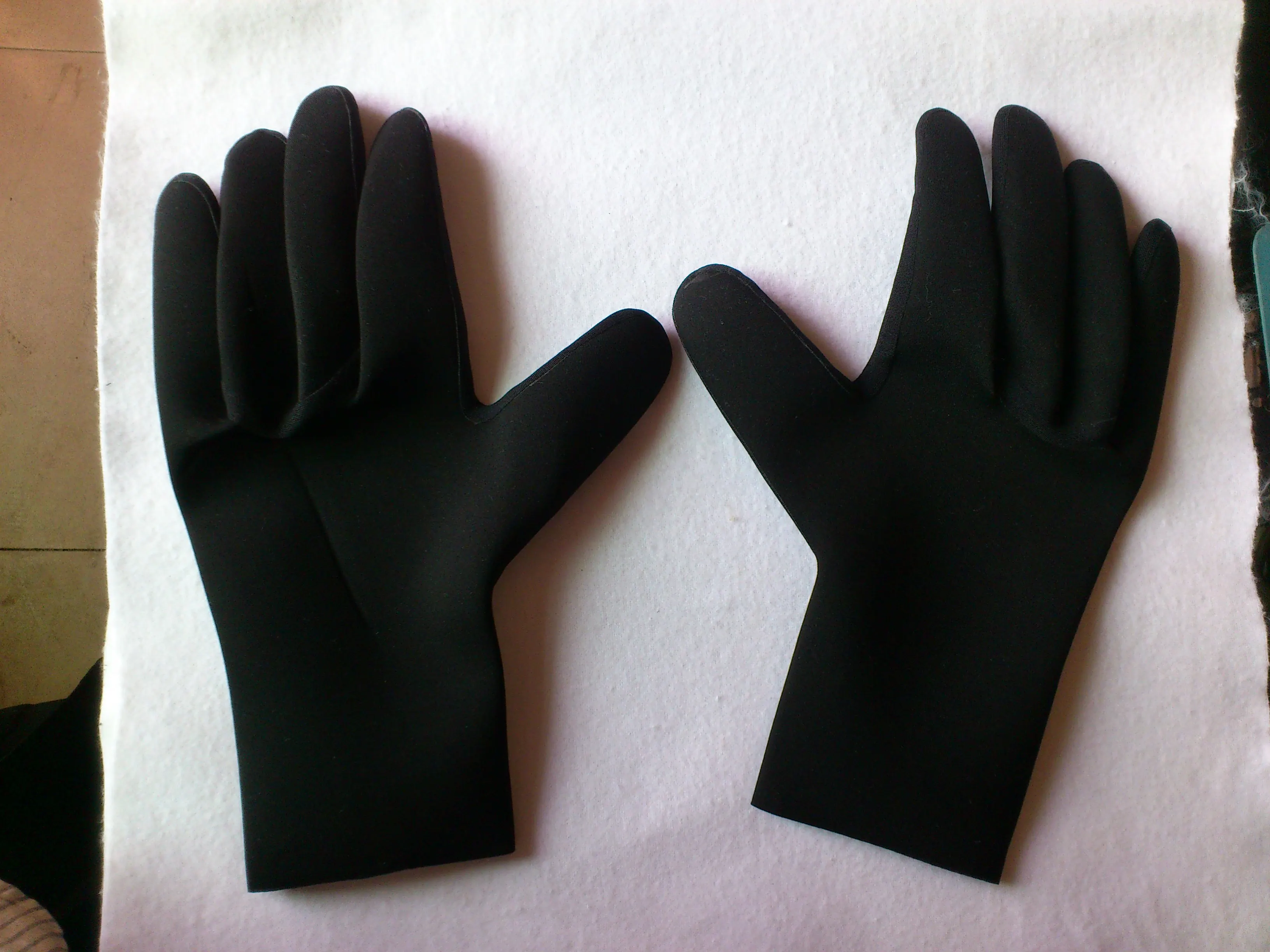 Thin Antiskidding Neoprene Glove Buy Antiskidding Neoprene Glove