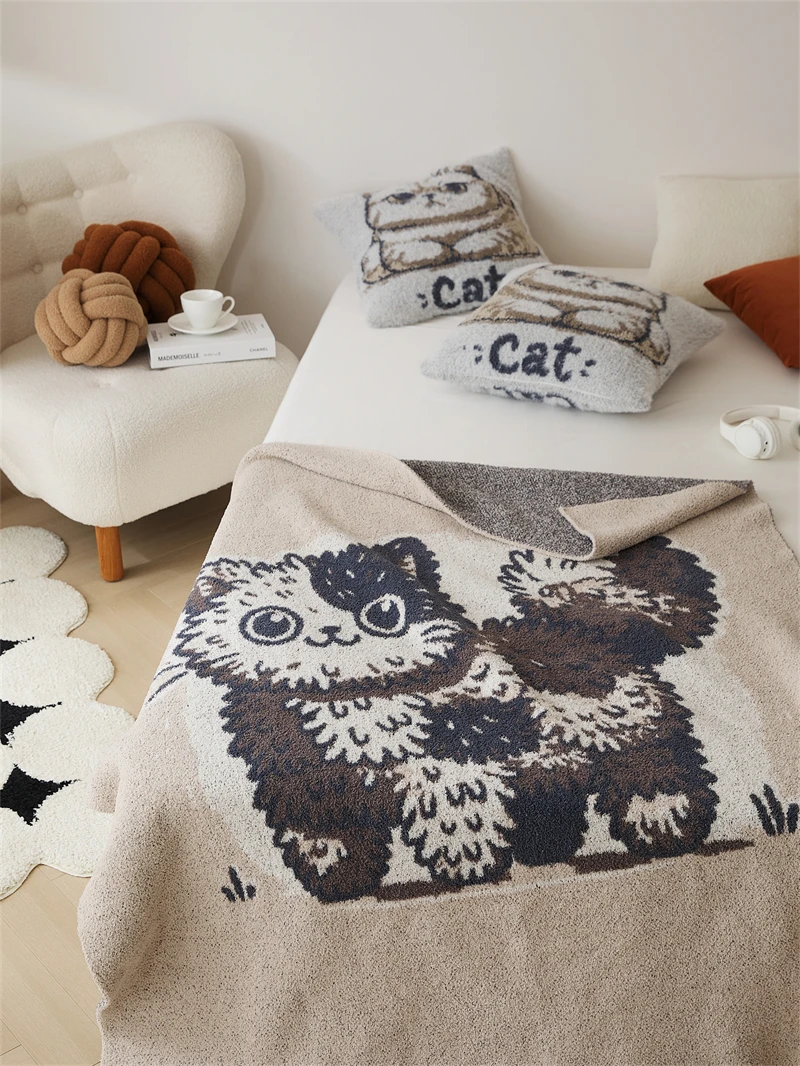 FB New Plush Cute Cat Pattern 100% Polyester Knitted Throw Microfiber Blanket Home Decoration manufacture