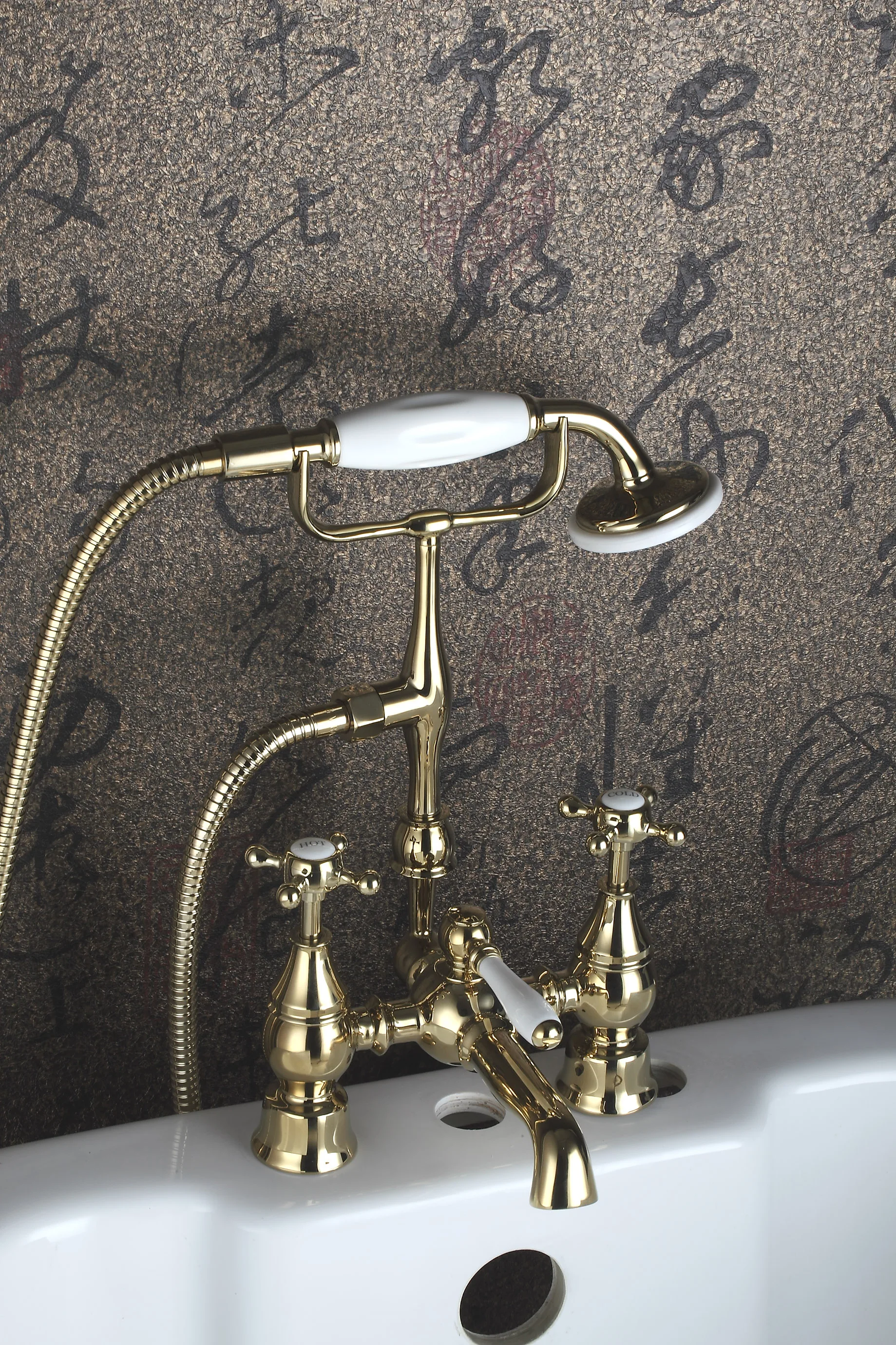 Traditional Deck Mounted Bath Shower Mixer - Gold factory