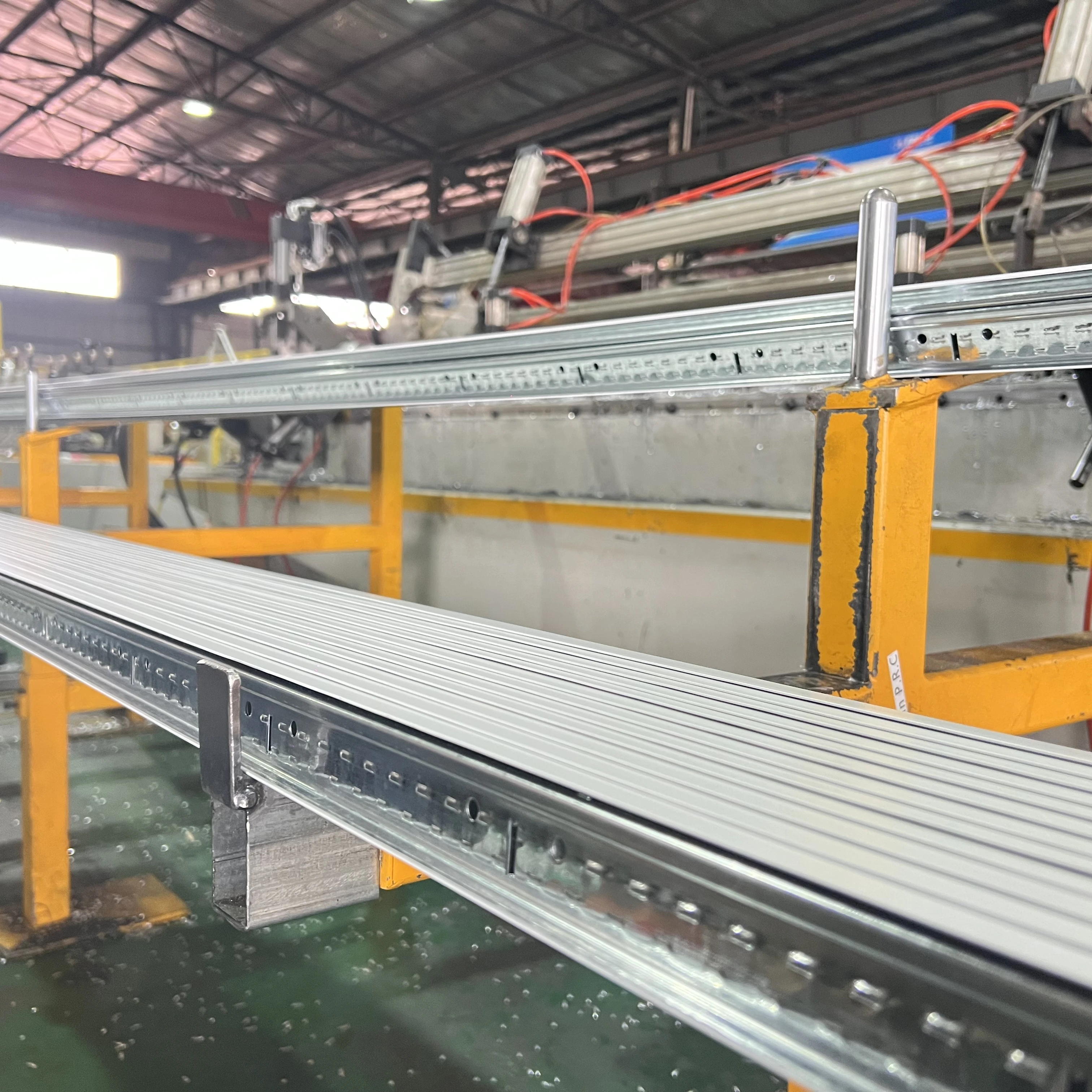 Suspended Galvanized Ceiling t Grid T24 32 38 Ceiling Grid Components Paint Keel Ceiling Frame  Main Tee Cross Tee Wall Angle