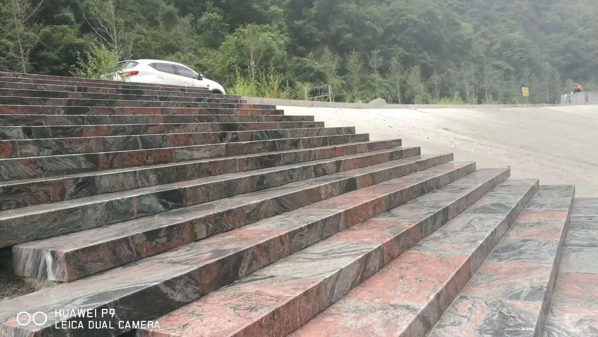 Cheaper Multicolor Red Granite Polished Rough River Granite Slab  for Outdoor Paving Indian Juparana Rosa Aurora Granite