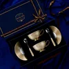 Confezione regalo boutique da 2 tazze, 2 piatti, 2 cucchiai (oro)