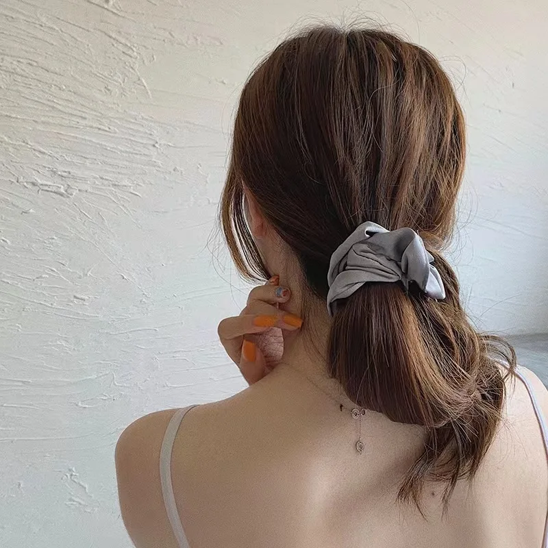 Custom 25 Momme 100% Pure Silk Adjustable Size 4cm Scrunchies Solid Colors Customized Color Oeko-Tex Certified Hair Ties for