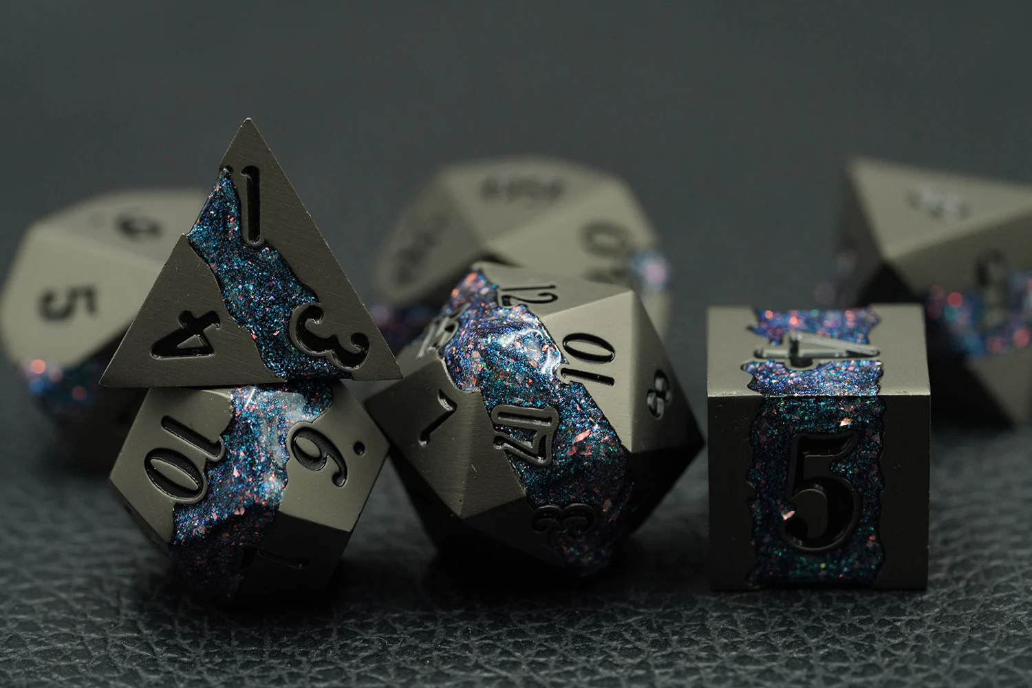 Luxury Matte Metal Dice Set Zinc Alloy Polyhedral Rpg DND Custom Mica Stripe Dice for Board Game details