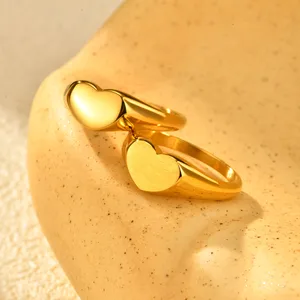 Custom Logo Non Tarnish Free Waterproof Jewelry Stainless Steel Chunky Blank Ring Women Men Love Heart Shape Finger Rings
