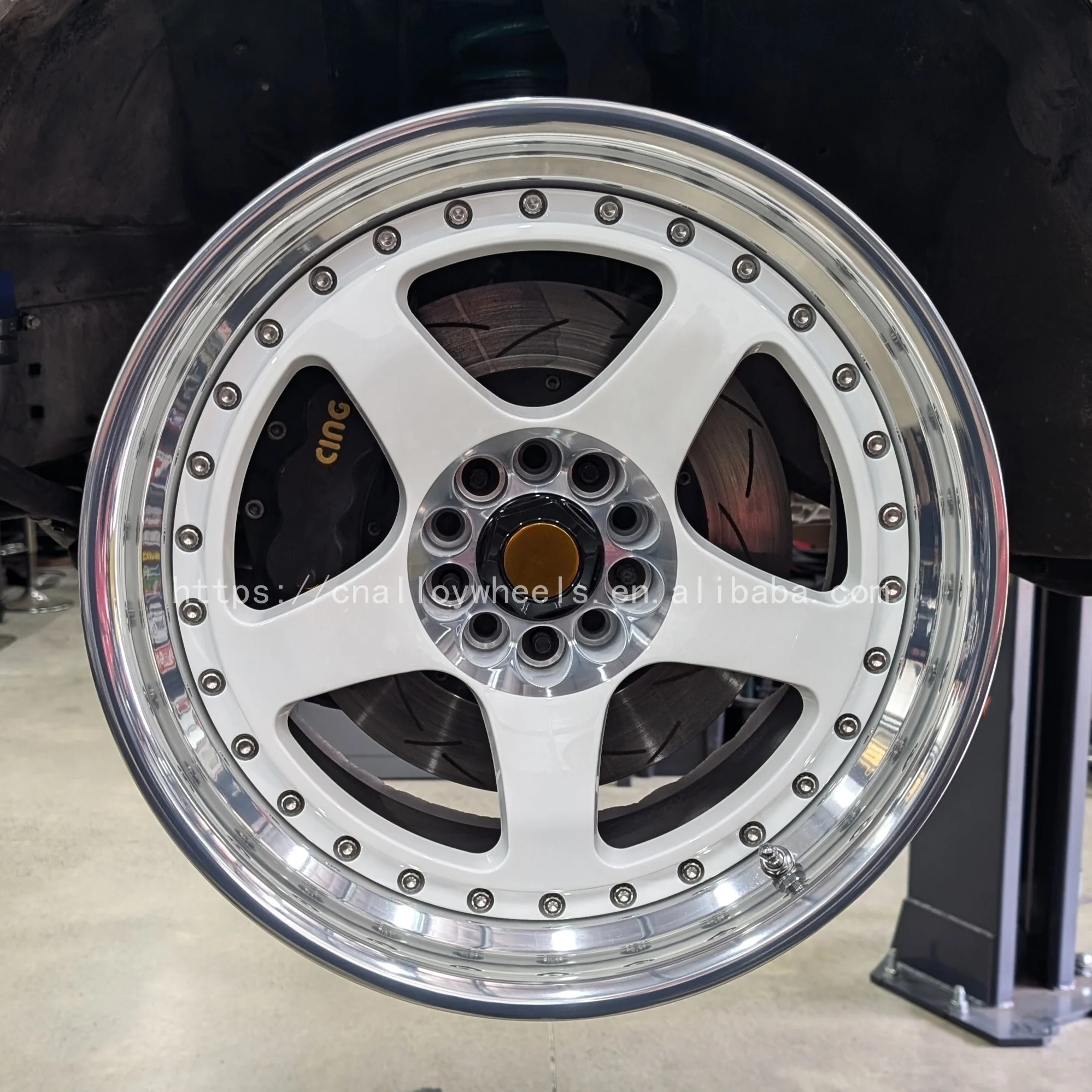 日産スカイラインGTR R33/R34/R35用2ピースホイールカスタム販売