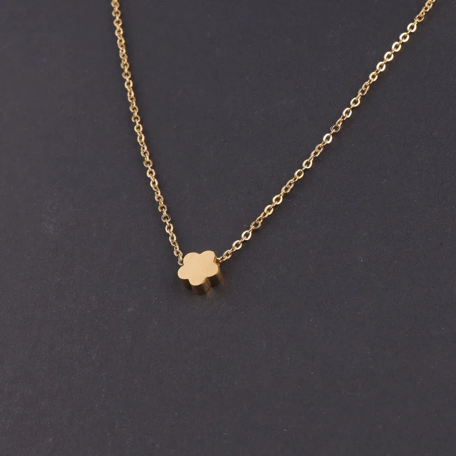 Flower Pendant Necklace
