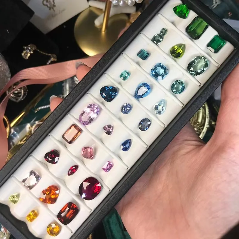 GemofLove GOL PU Leather Loose Gemstone & Diamond Display Stand Holder Box - Handcrafted In Thailand