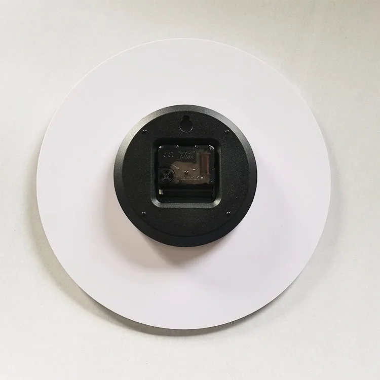 Кроссовки настенные часы и о