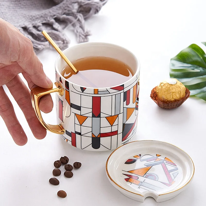 Mug Céramique Kat & Roger – Motif Géométrique – Fait Main à L.A. – Pièce Unique