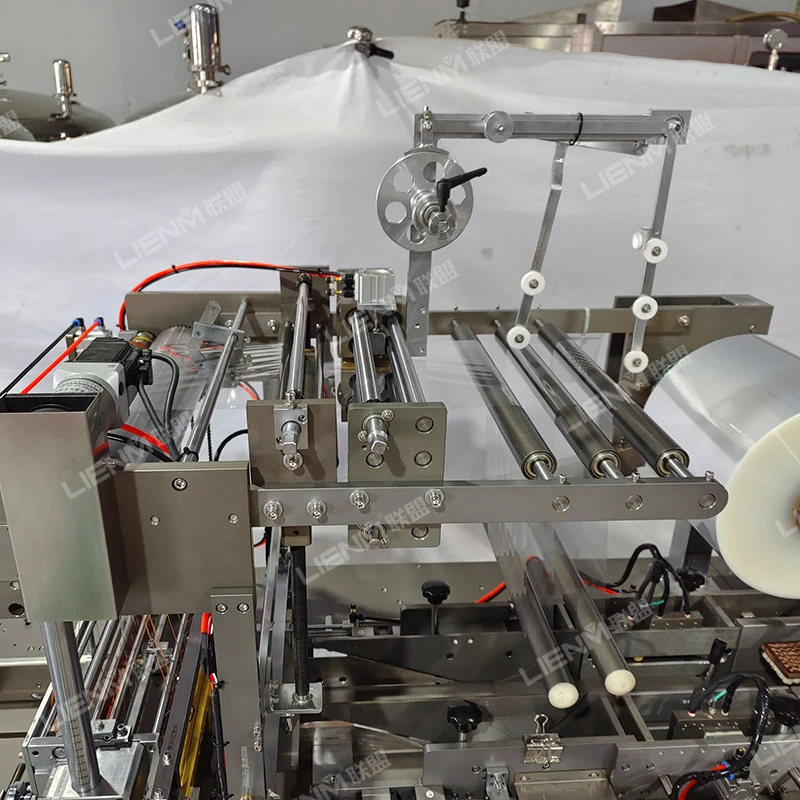 LIENM Automatic Small Box Cellophane Overwrapping Machine Cigarettes Box Carton Cellophane Wrapping Machine