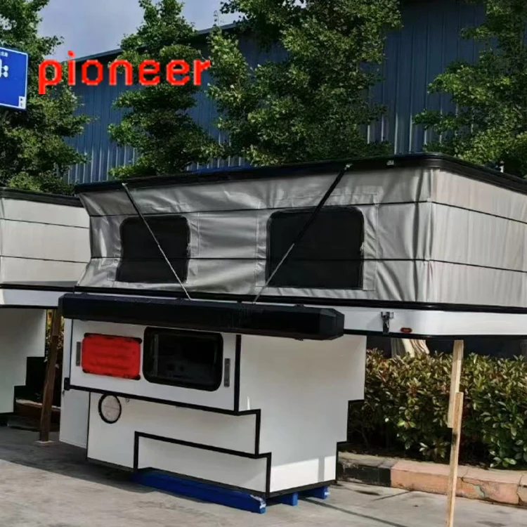 Kemping Pickup Premium untuk Perjalanan dengan Ruang Interior Nyaman