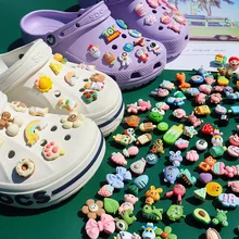 3D DIY Wholesale Crocs Charm Promotion Souvenir Kids Cartoon Star Flower Bear Bling Clog Crocs Shoes Accessory Resin Shoe Charms