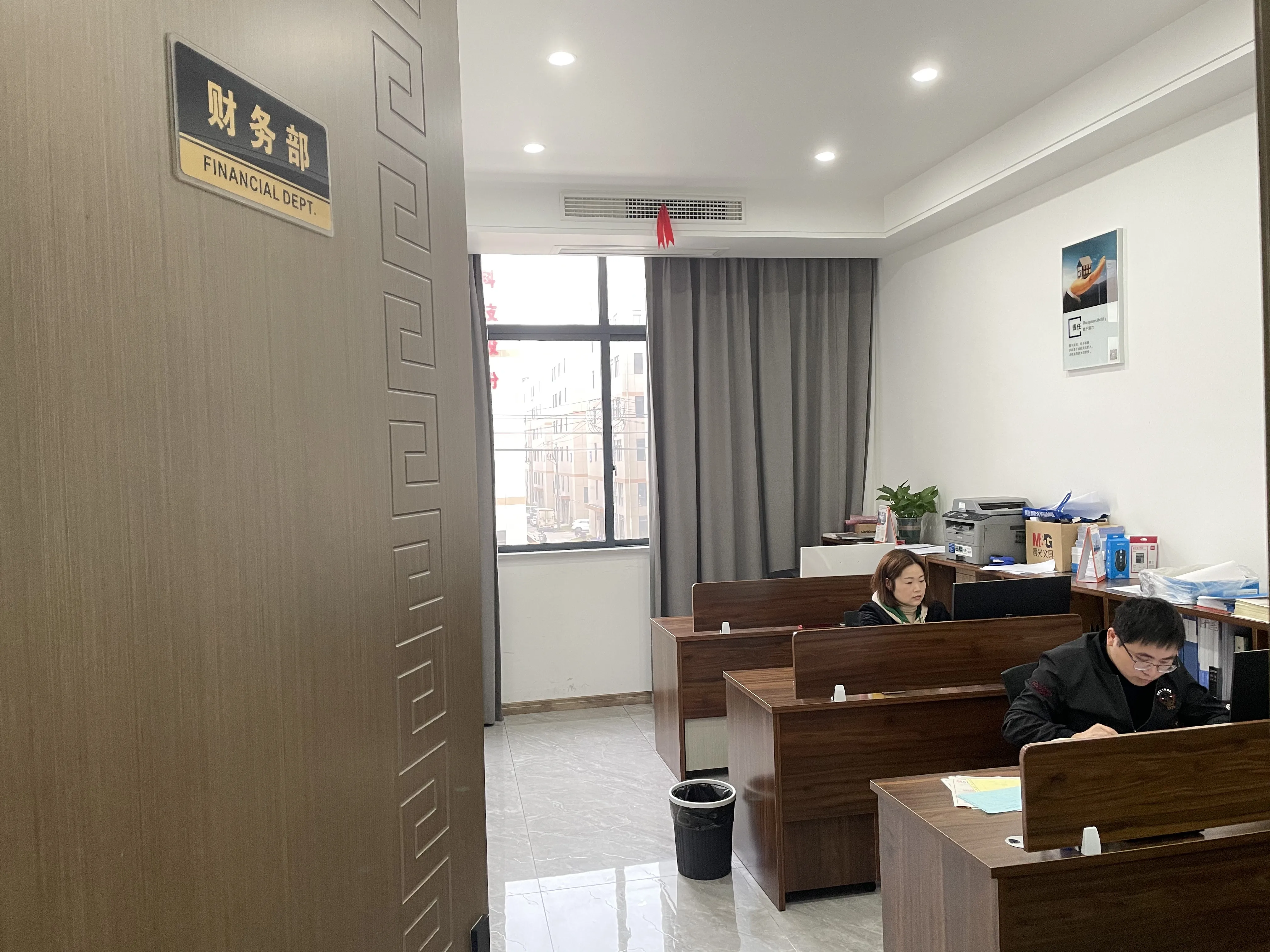 HY-420 Automatic Medical And Surgical Disposable Products Blister Heat Sealing Packaging Packing Machine Price manufacture