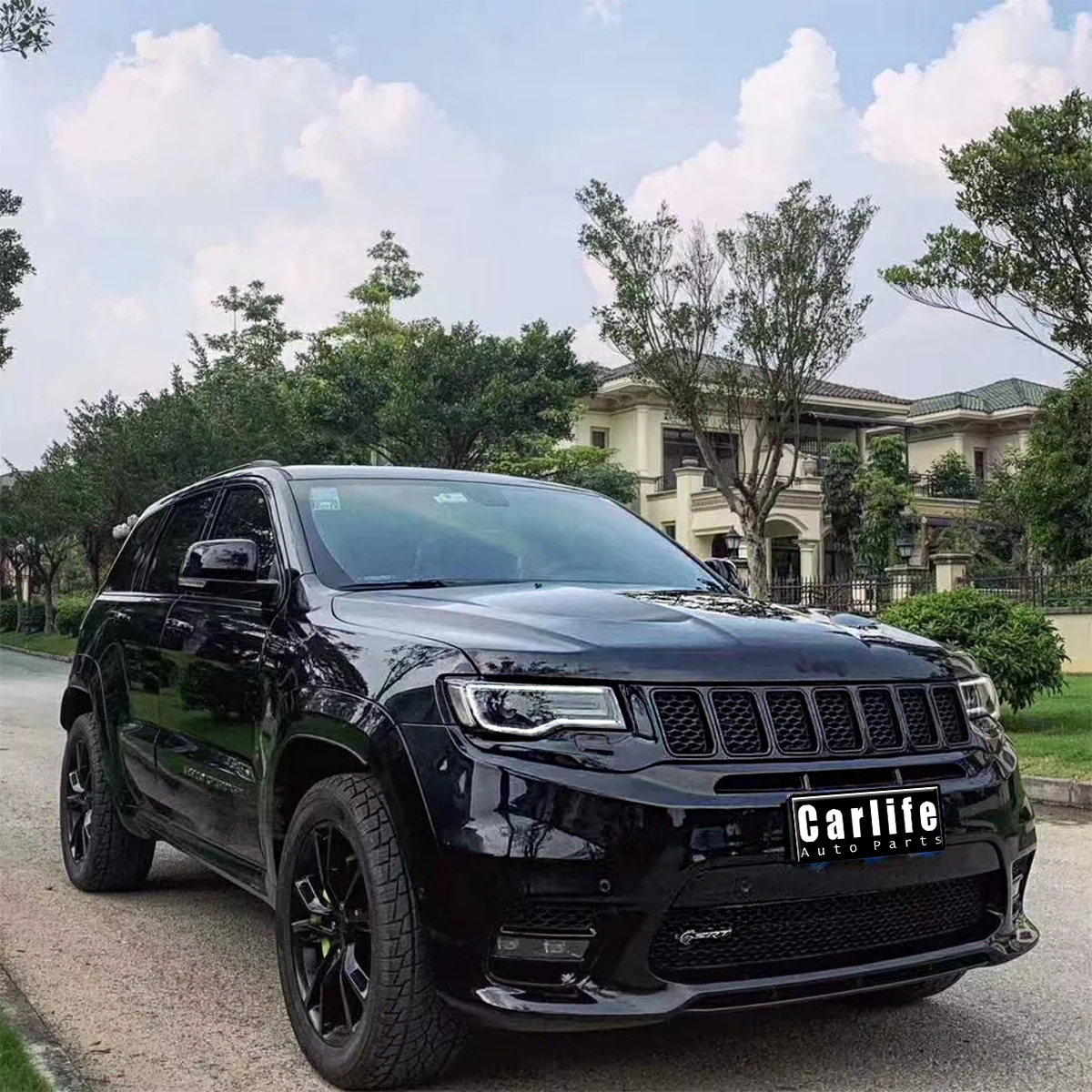 Auto Body Kit for Jeep Grand Cherokee 2017-2021 Facelift to SRT Model with Front Bumper Grille Rear Diffuser Hood.