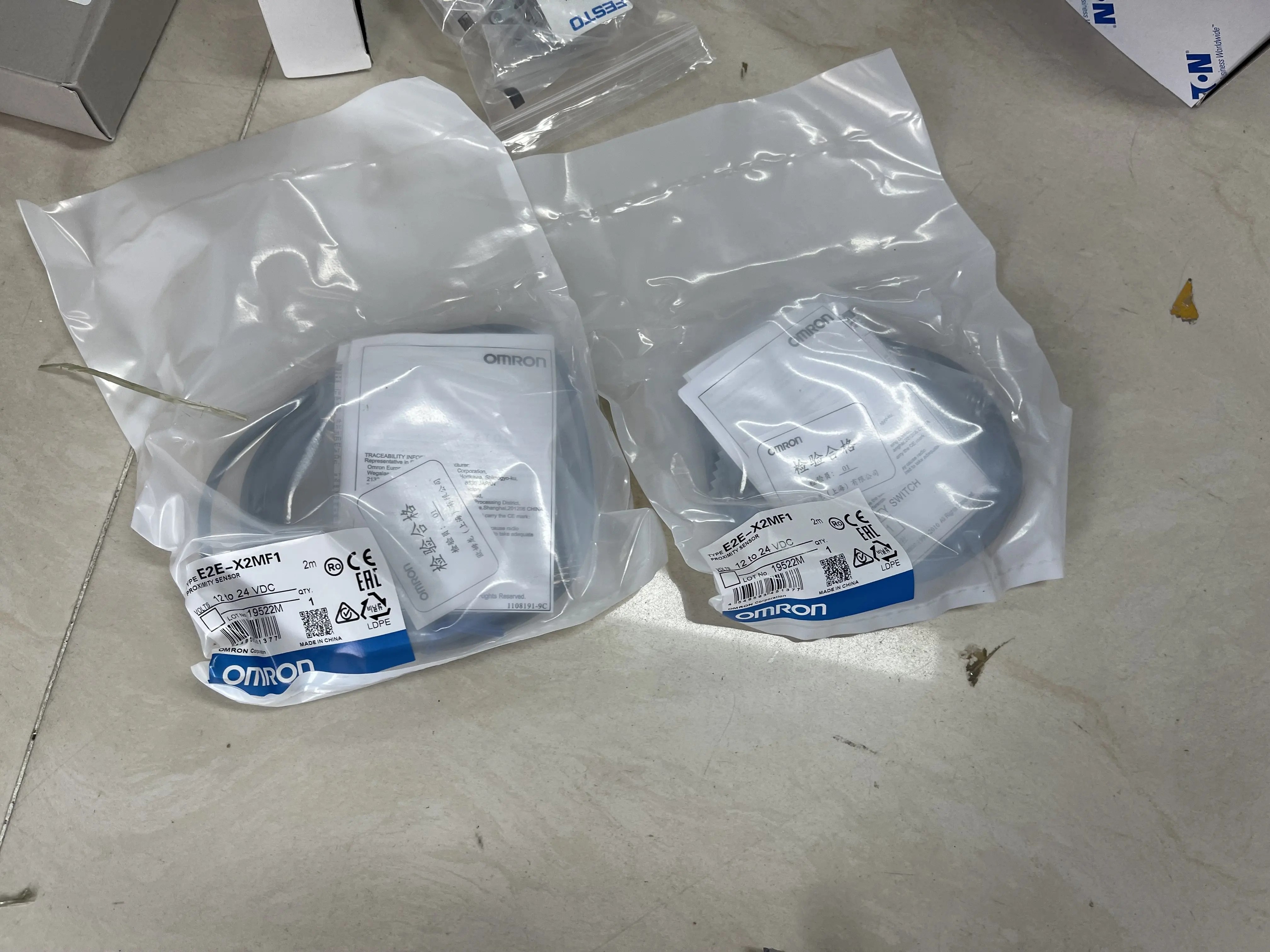 Omron Proximity Sensor E2E-X2MF1