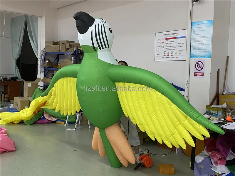 LED Light Inflatable Green Parrot Flying Bird for Nightclub Ceiling Decoration