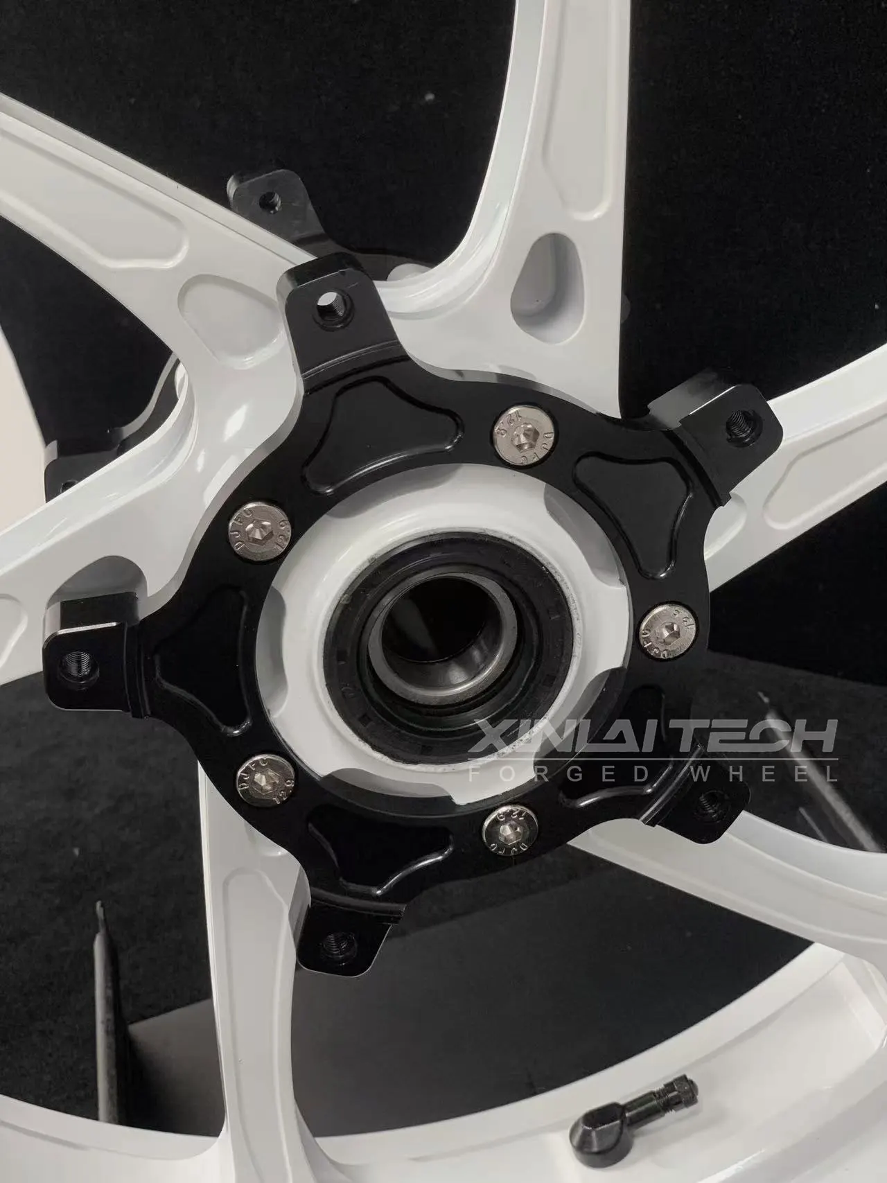 XL Custom Forged Motorcycle Wheels for Yamaha R6 17 18 Inch CNC Forged Billet Aluminum Custom Anodized Finish Motorbike Rims