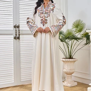 High Quality Factory Wholesale Abaya Muslim Long Robe V-neck Summer New Dubai Travel Banquet Fashion Embroidery Elegant Dress