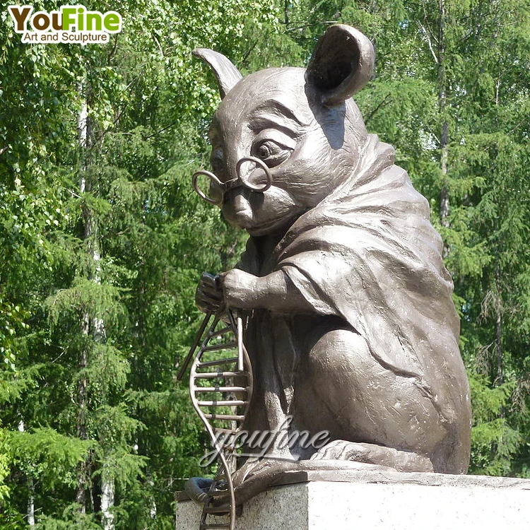 High Quality Casting Modern Abstract Bronze Mouse Knitting Dna Sculpture Metal Statue for Outdoor
