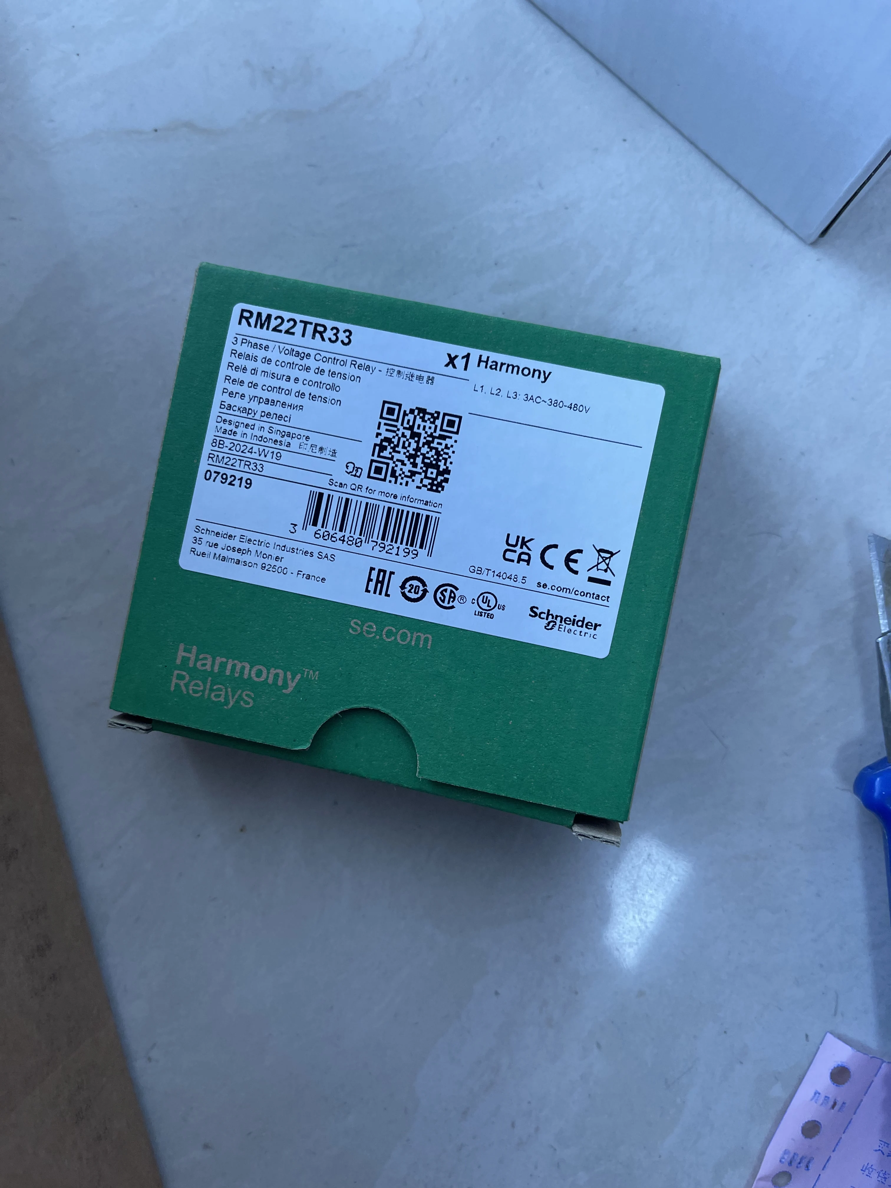 Schneider Control Relay RM22TR33 Schneider Control Relay RM22TR33
